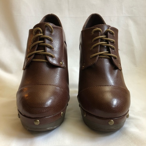 Forever 21 Chunky Oxford Pumps - Picture 4 of 4